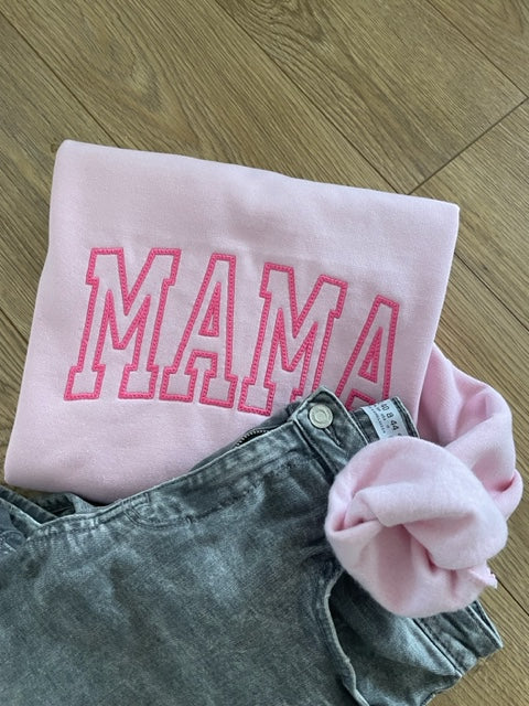 MAMA in pink