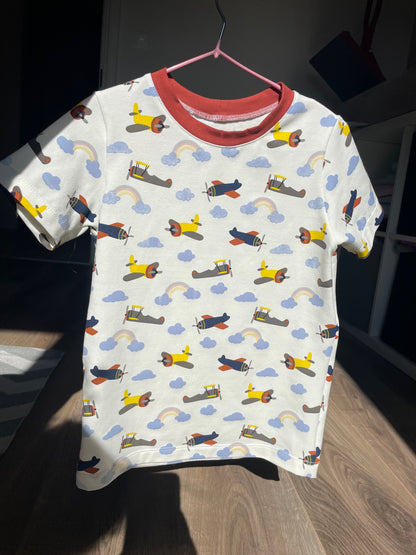 Magical plane and rainbow t-shirt
